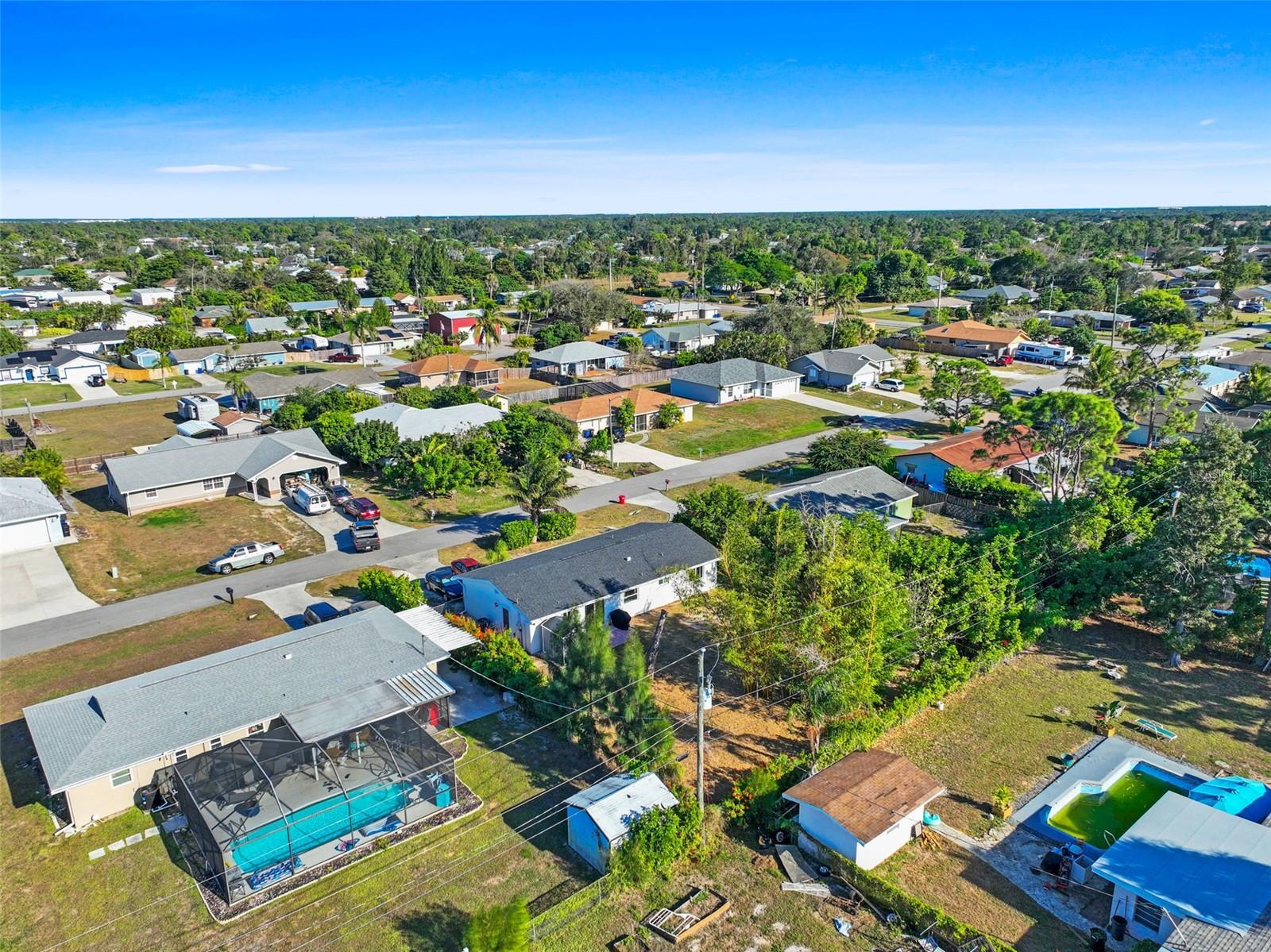 Image 28 of 30 For 18470 Geranium Road