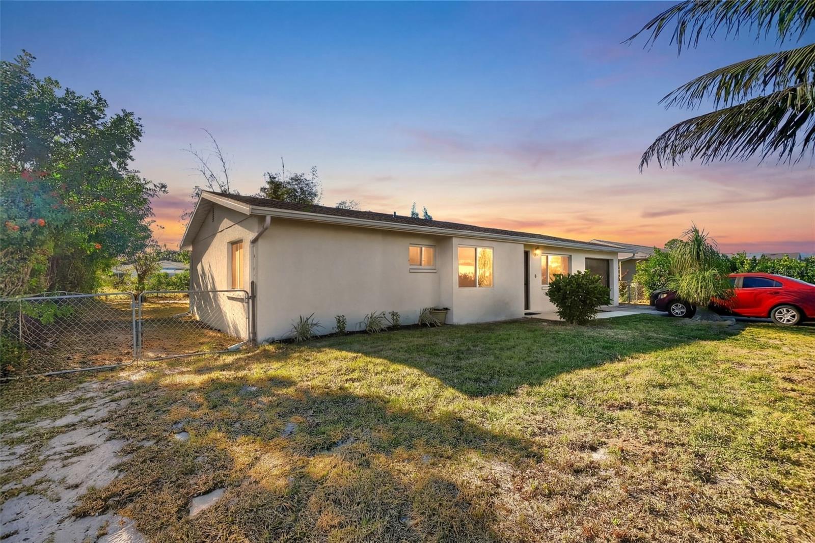 Image 3 of 30 For 18470 Geranium Road