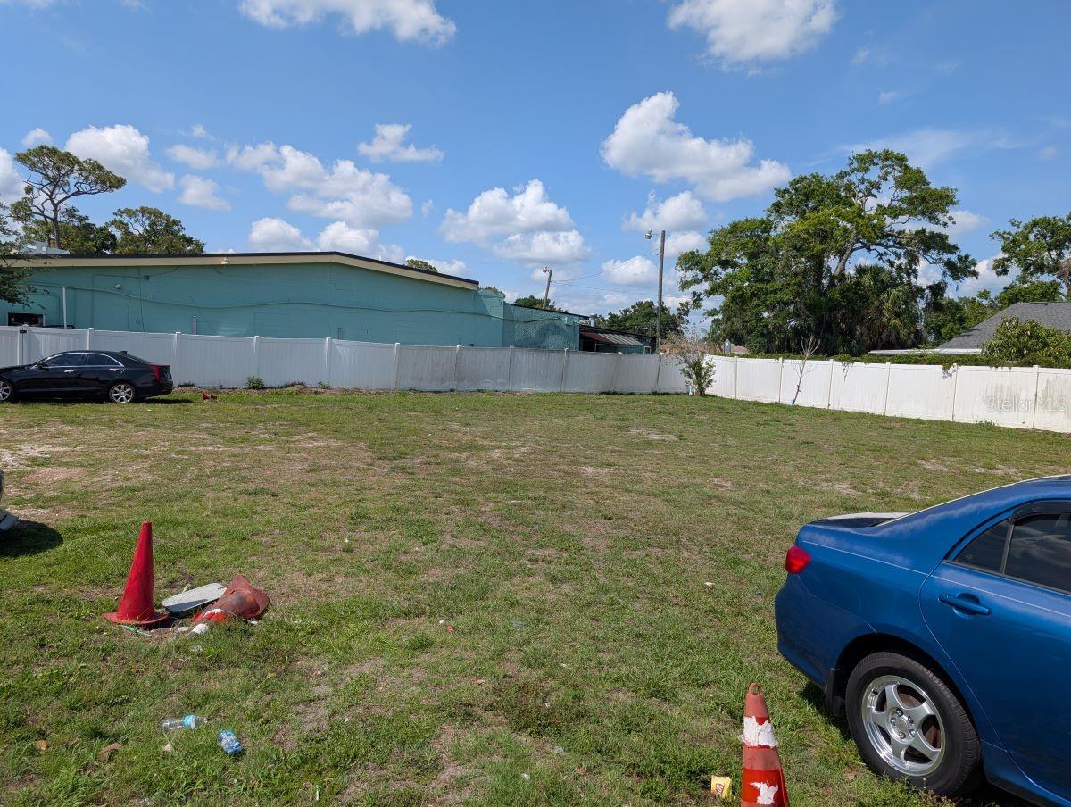 Listing photo id 0 for 7019 Manhattan Avenue