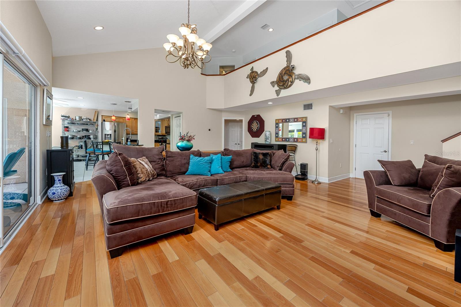 Image 14 of 67 For 405 8th Avenue N