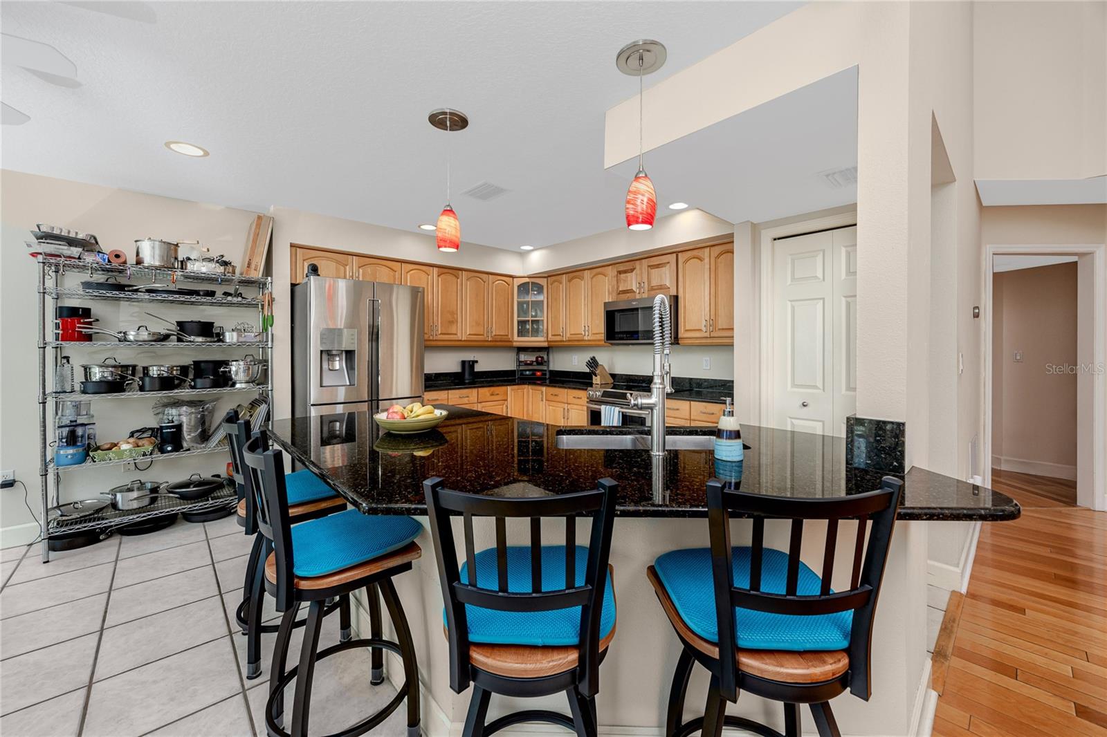 Image 18 of 67 For 405 8th Avenue N