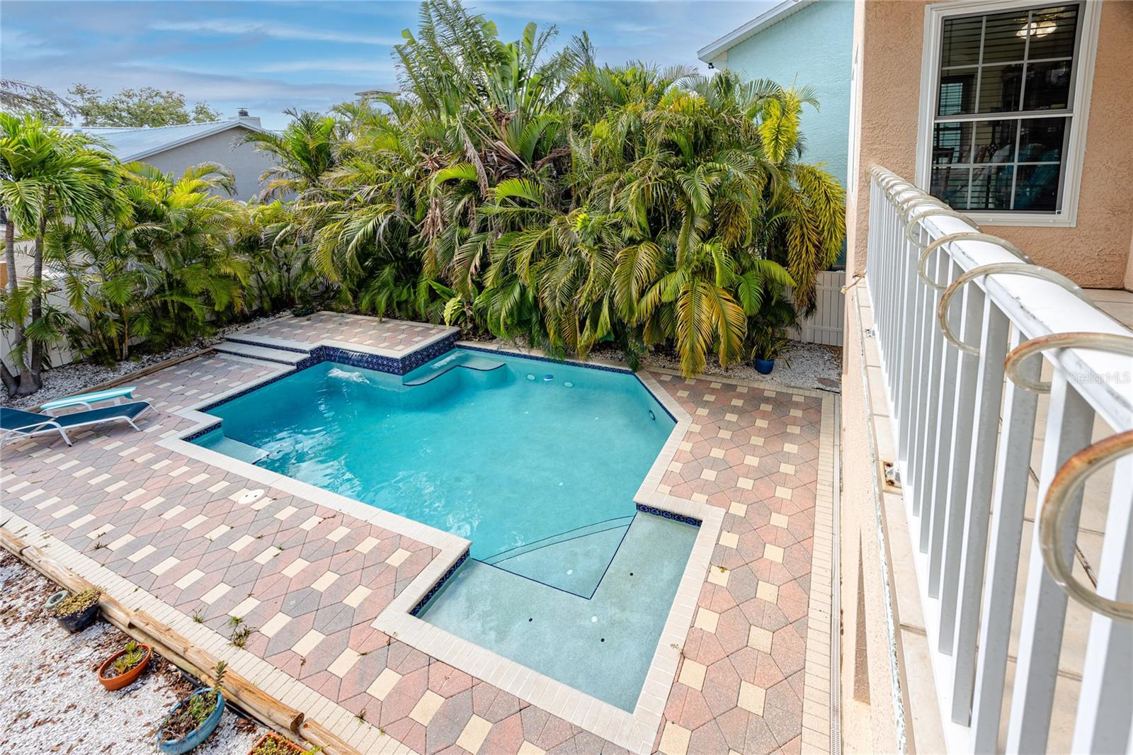 Image 27 of 67 For 405 8th Avenue N