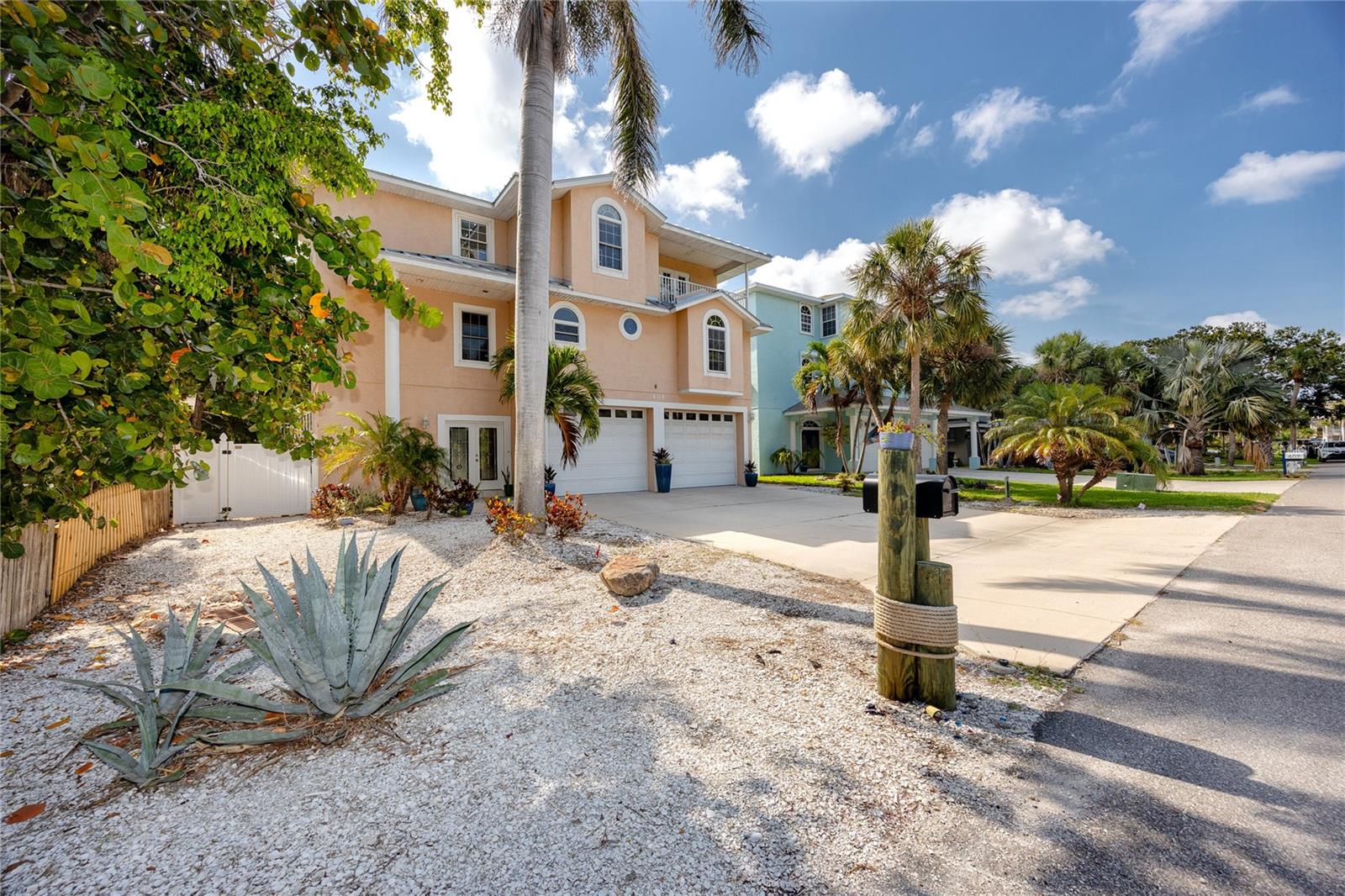 Image 6 of 67 For 405 8th Avenue N