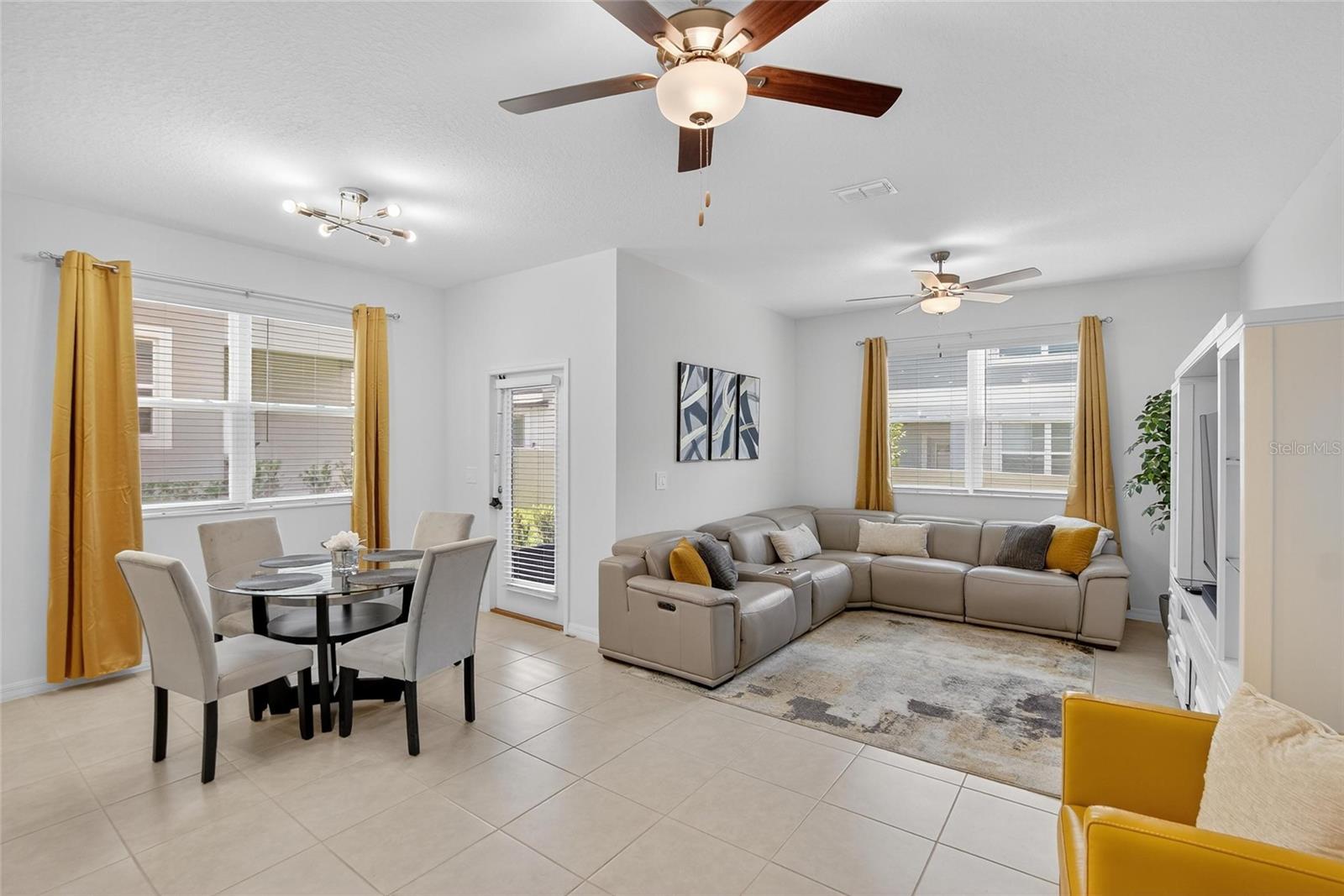 Image 13 of 44 For 10317 Trumpet Honeysuckle Way