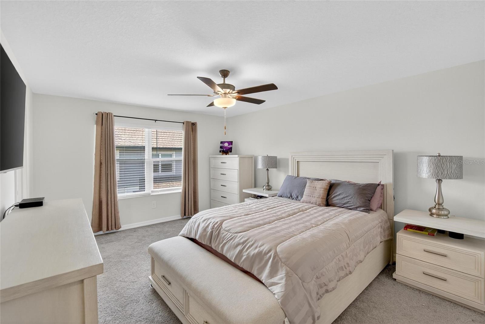 Image 25 of 44 For 10317 Trumpet Honeysuckle Way