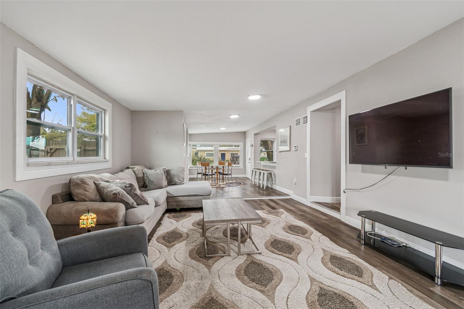 Image 9 of 19 For 4507 Grady Avenue