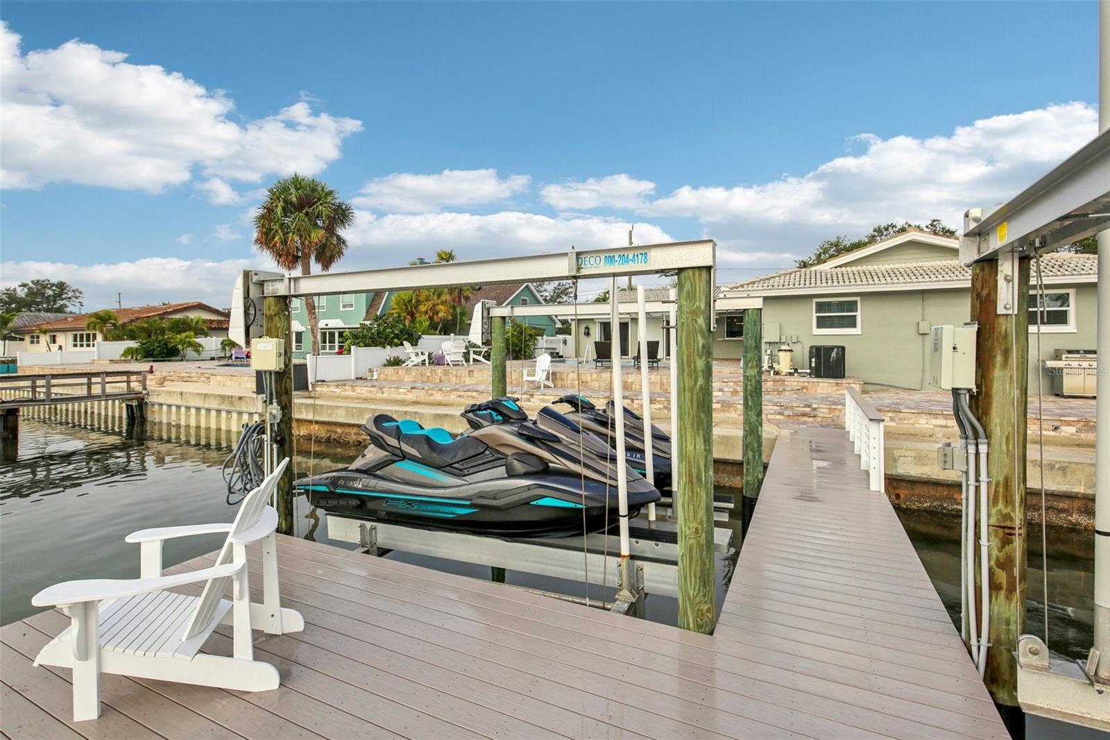 Image 57 of 70 For 2180 Dolphin Boulevard S