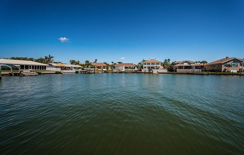 Image 63 of 70 For 2180 Dolphin Boulevard S