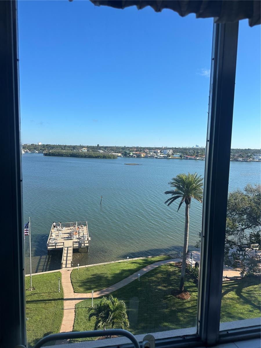 Image 3 of 5 For 1847 Shore Drive S 710