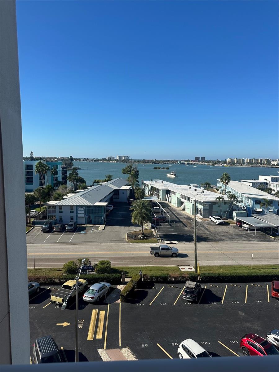 Image 4 of 5 For 1847 Shore Drive S 710