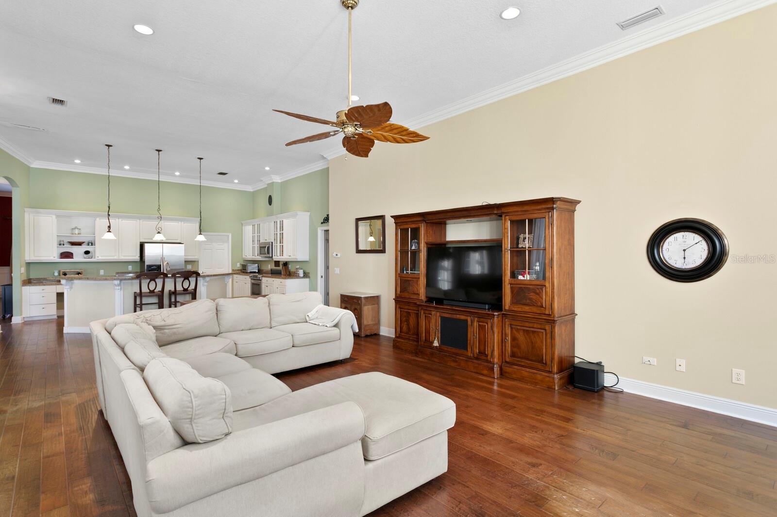 Image 15 of 61 For 6434 Renwick Circle