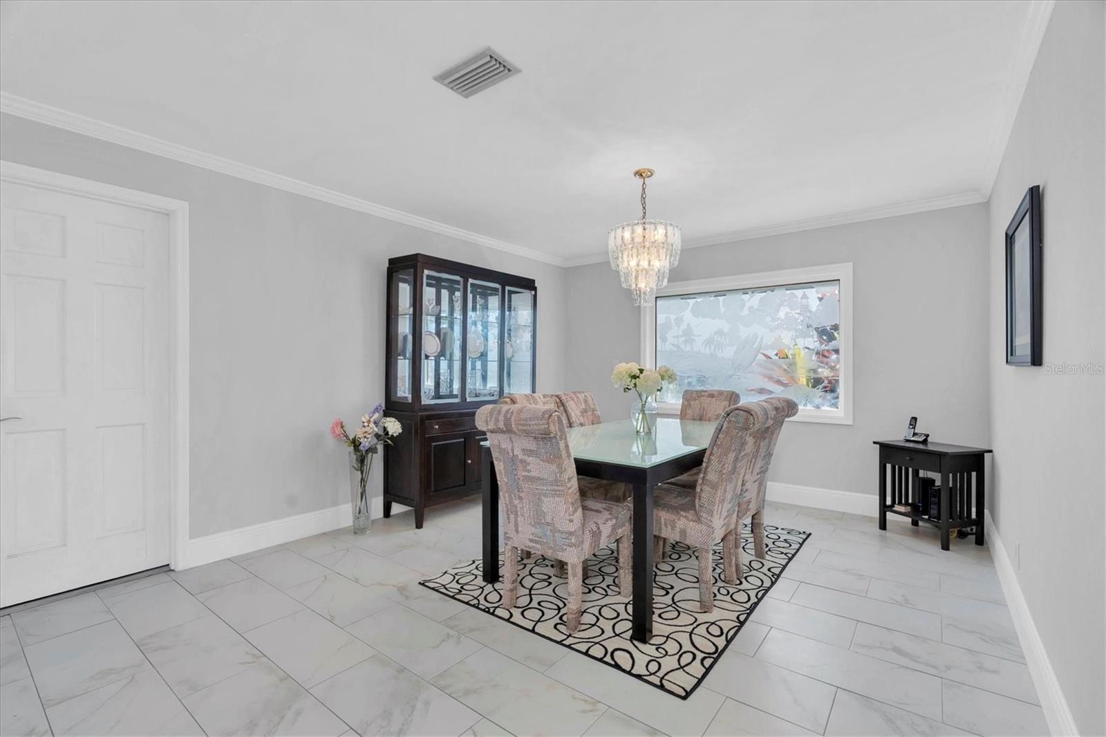 Image 11 of 44 For 4935 62nd Avenue S