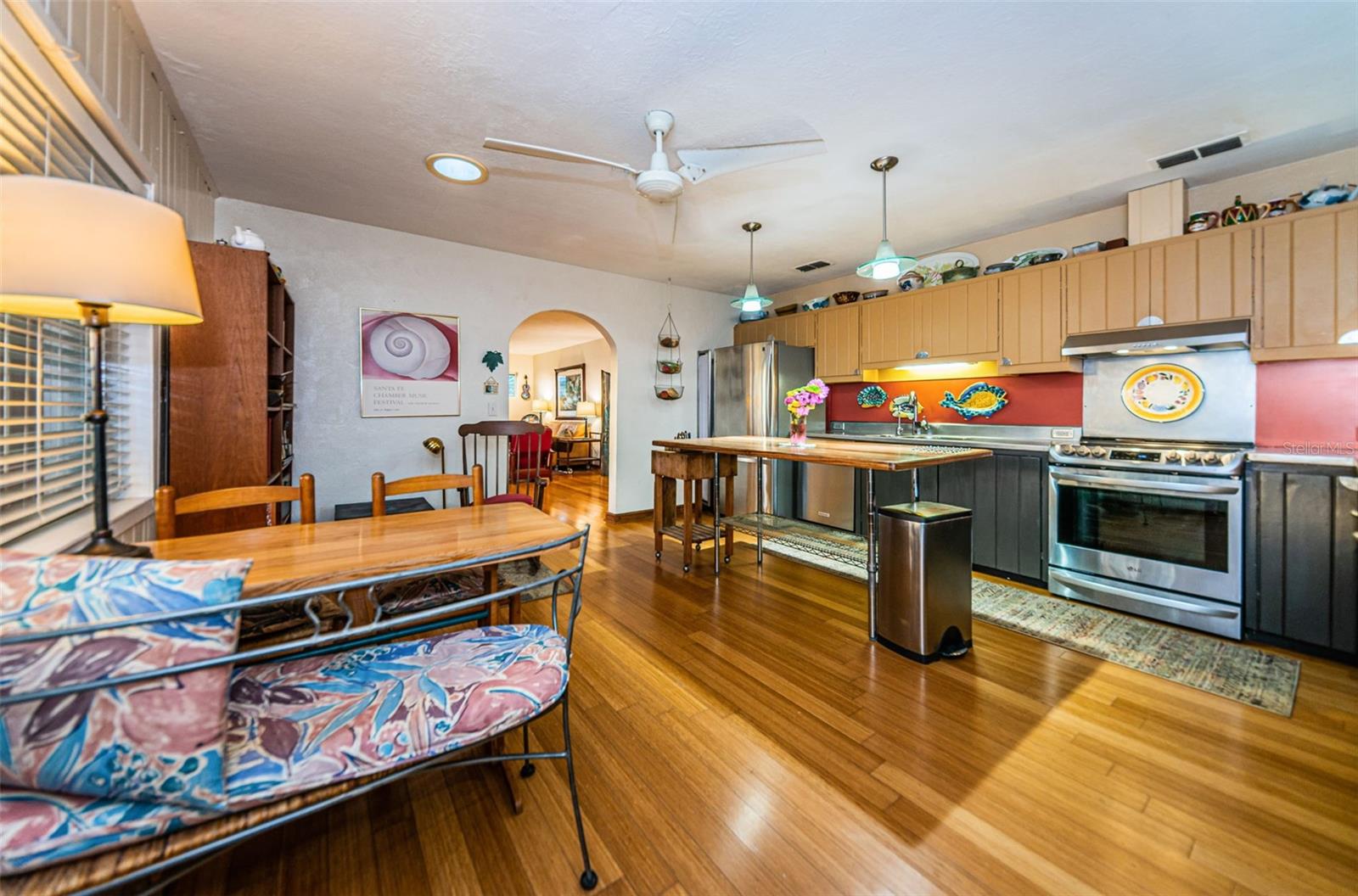 Image 14 of 34 For 330 Spring Boulevard