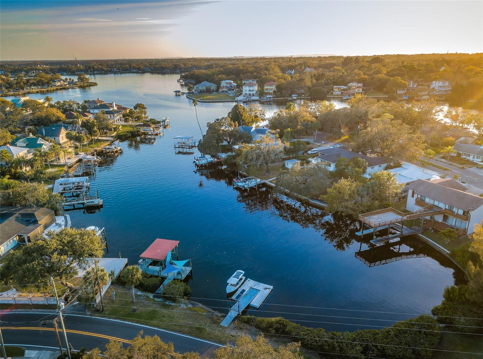 Image 33 of 34 For 330 Spring Boulevard