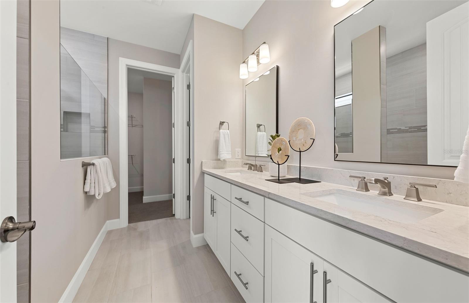 Image 14 of 22 For 16518 Ennis Place