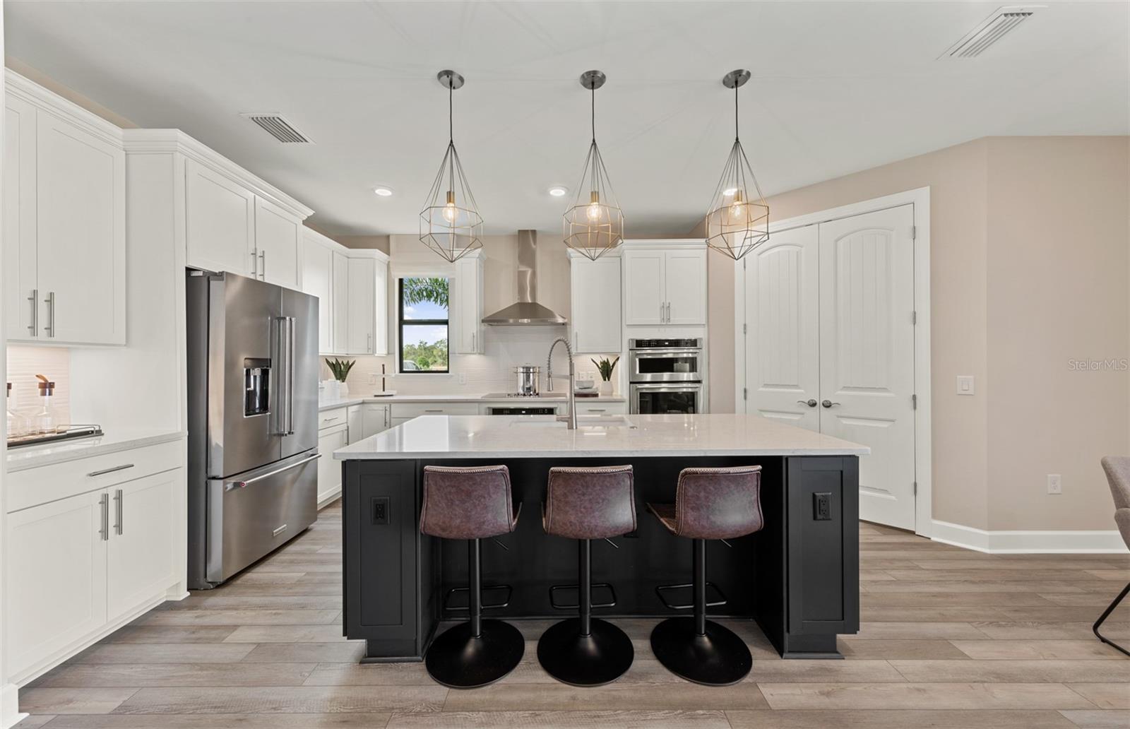 Image 2 of 22 For 16518 Ennis Place