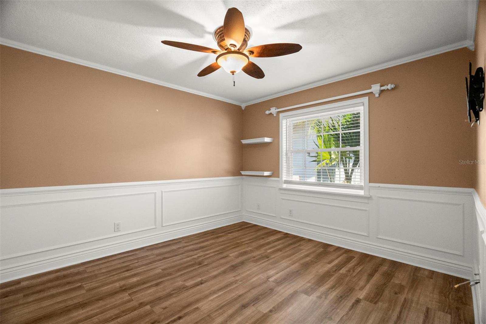 Image 32 of 44 For 2991 Pinewood Run