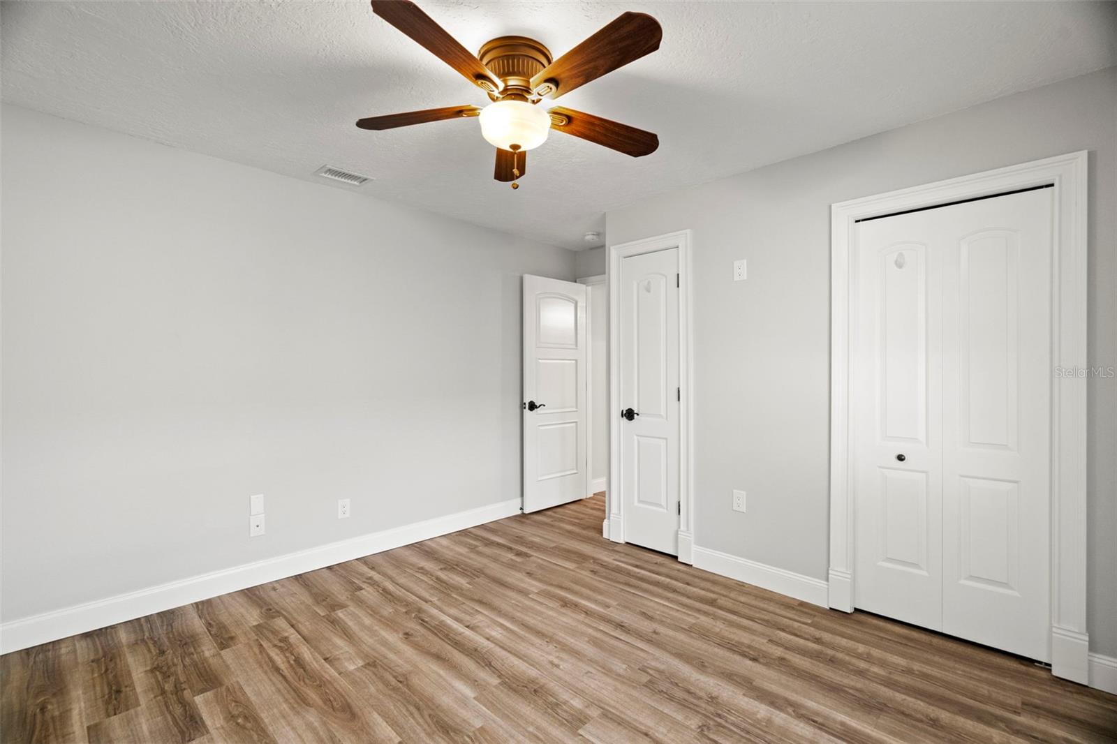 Image 35 of 44 For 2991 Pinewood Run