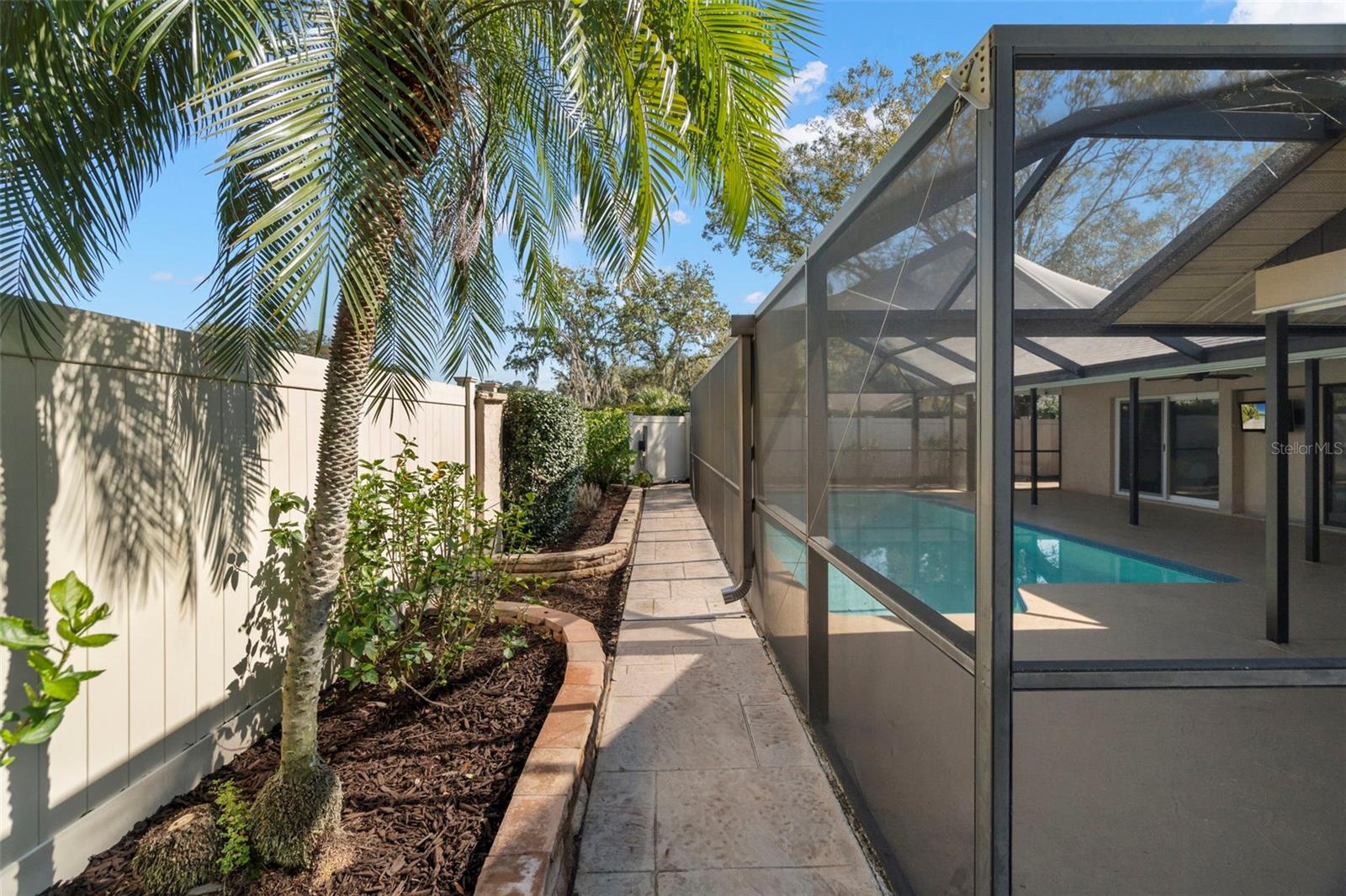 Image 41 of 44 For 2991 Pinewood Run