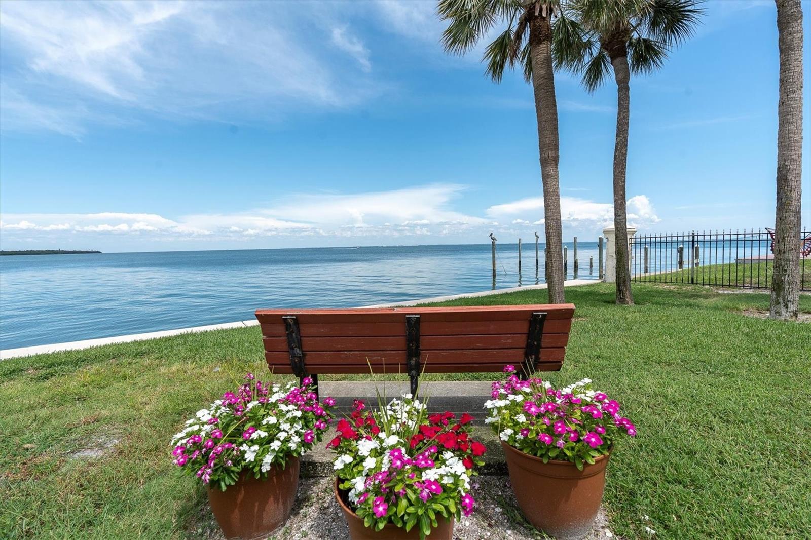 Image 38 of 50 For 7540 Sunshine Skyway Lane S P10