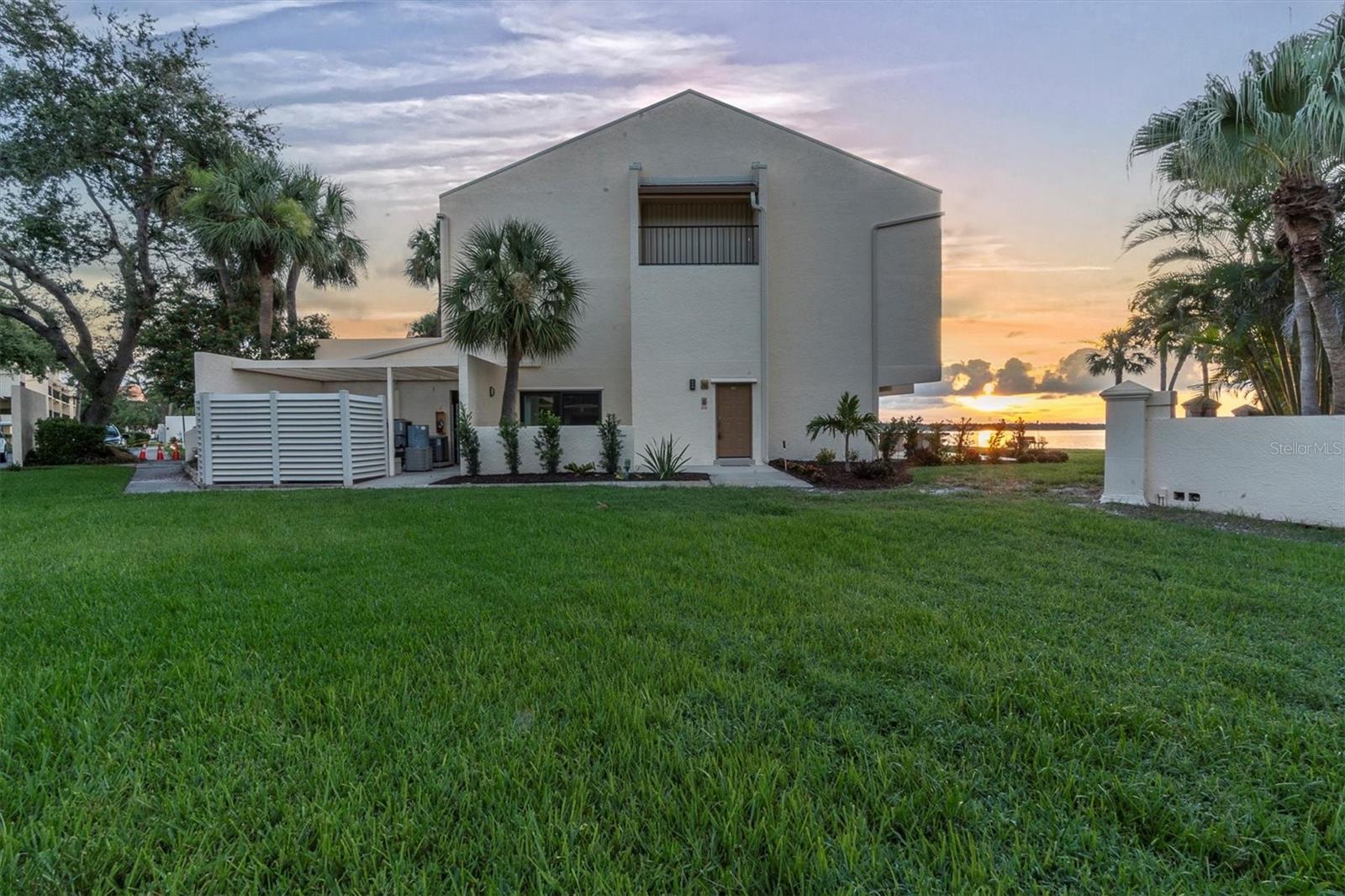 Image 46 of 50 For 7540 Sunshine Skyway Lane S P10