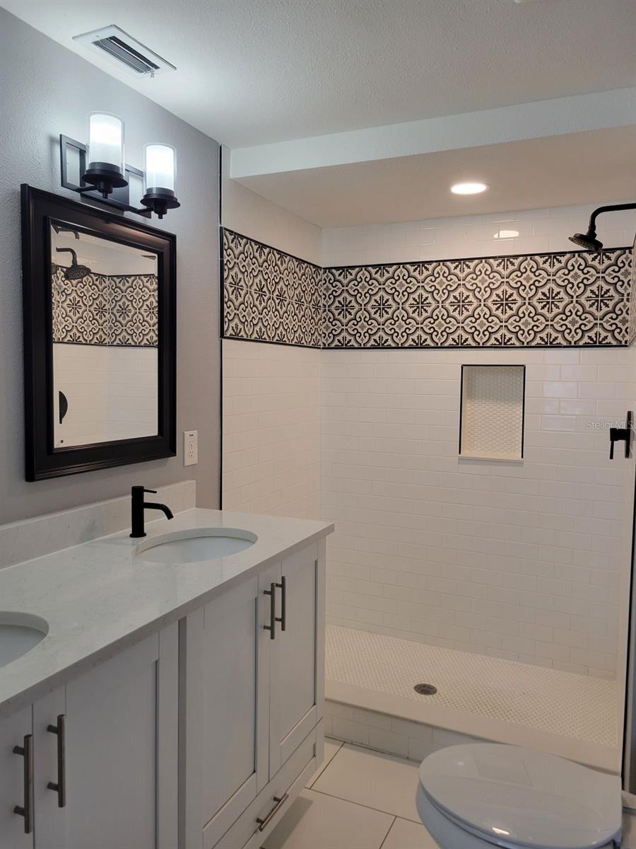 Image 14 of 28 For 831 4th Avenue Nw