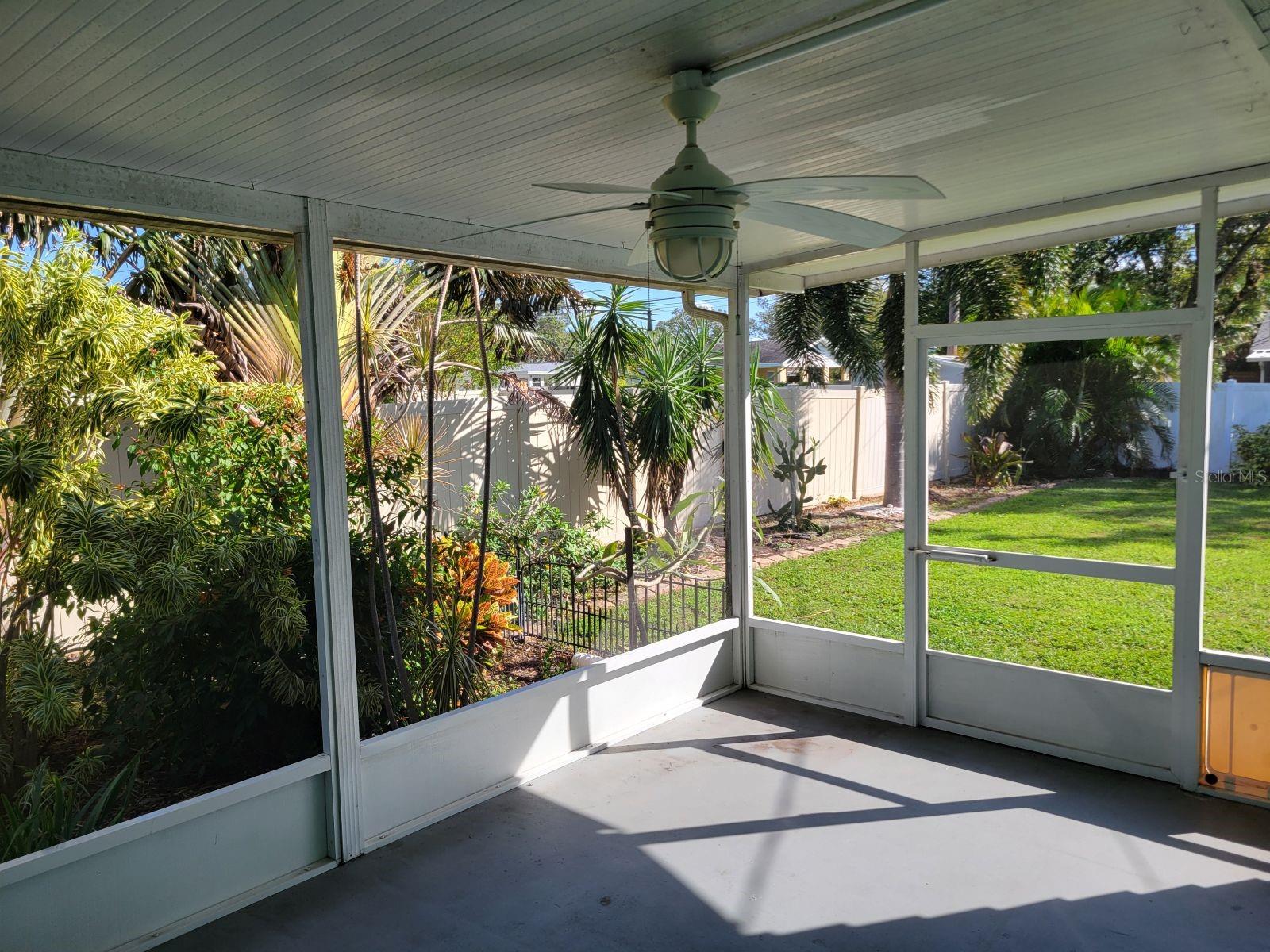 Image 17 of 28 For 831 4th Avenue Nw