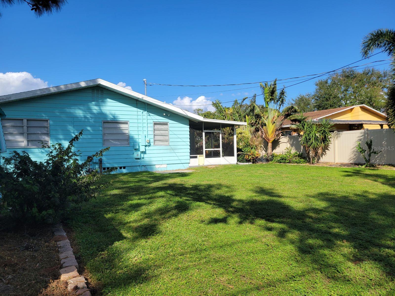 Image 22 of 28 For 831 4th Avenue Nw