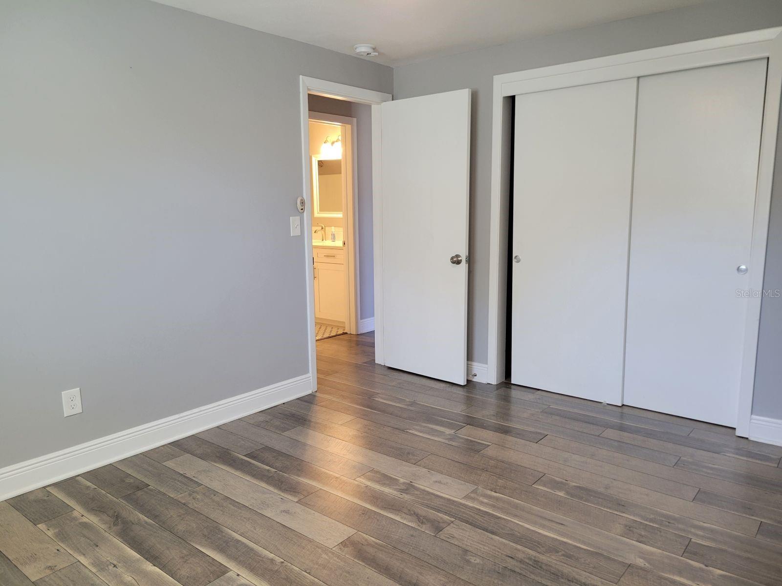 Image 25 of 28 For 831 4th Avenue Nw