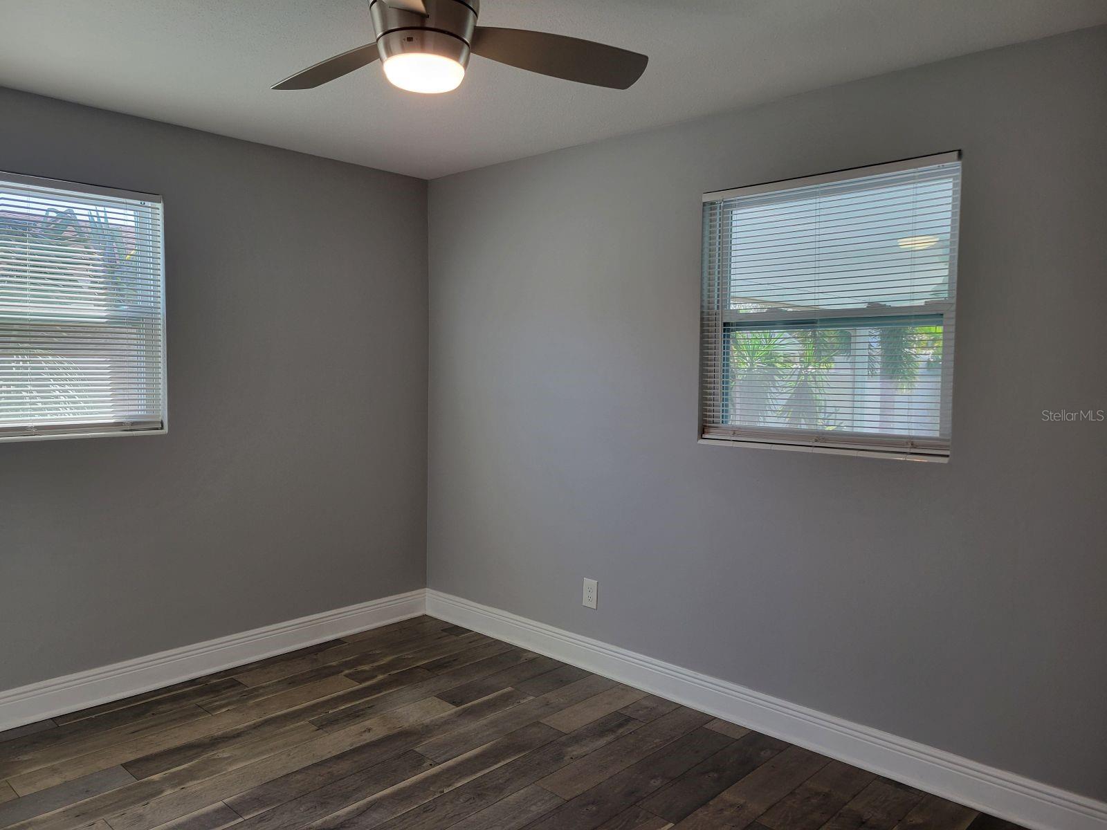 Image 26 of 28 For 831 4th Avenue Nw