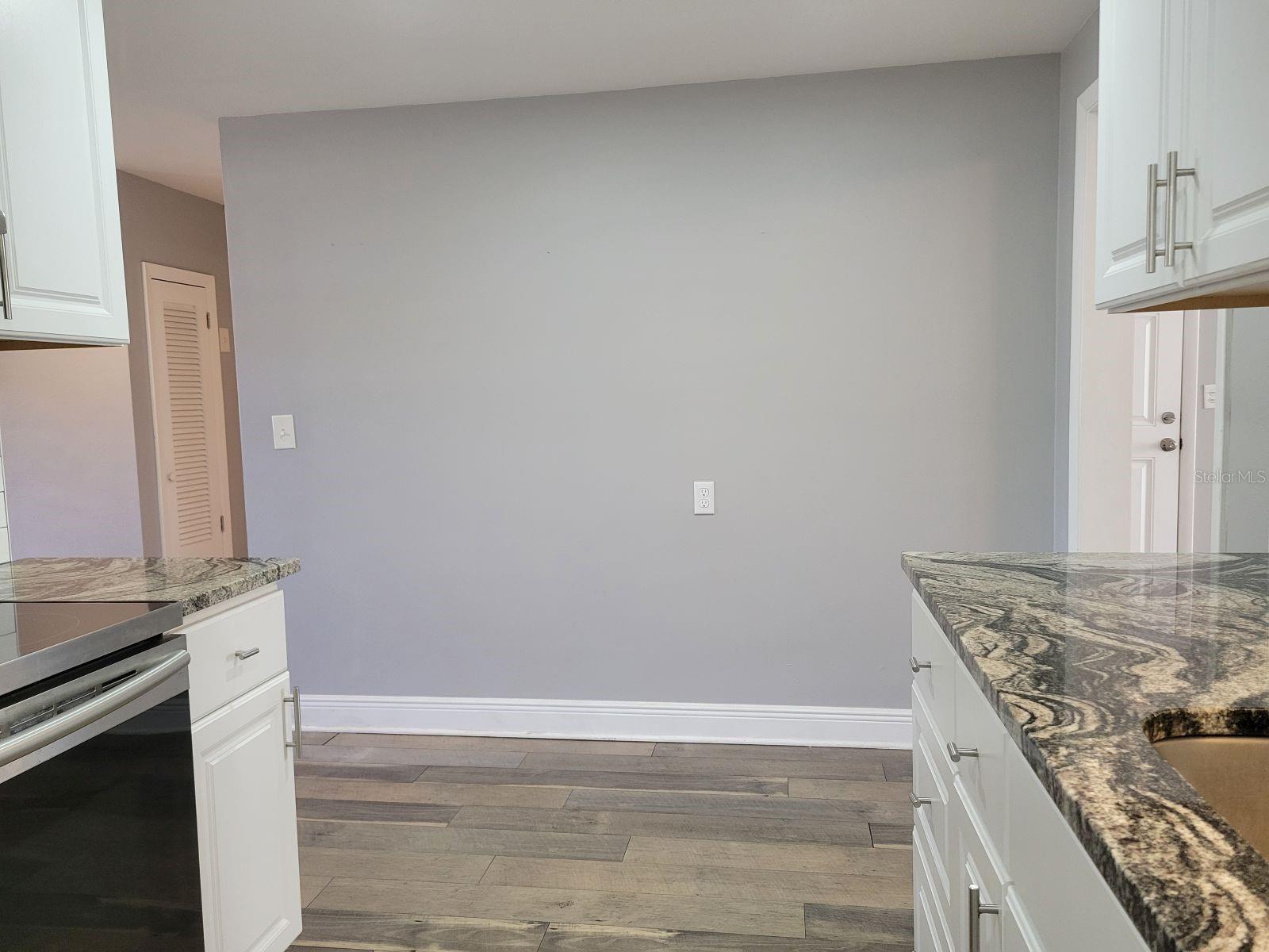 Image 7 of 28 For 831 4th Avenue Nw