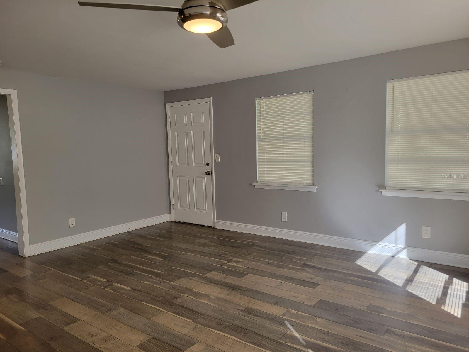 Image 9 of 28 For 831 4th Avenue Nw