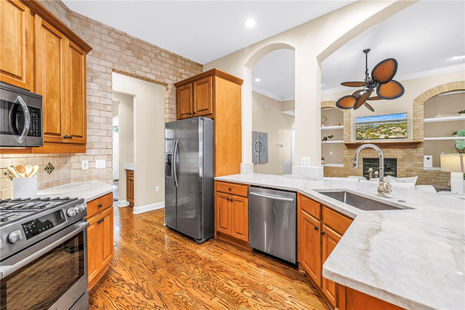 Image 29 of 77 For 10403 Carroll Cove Place