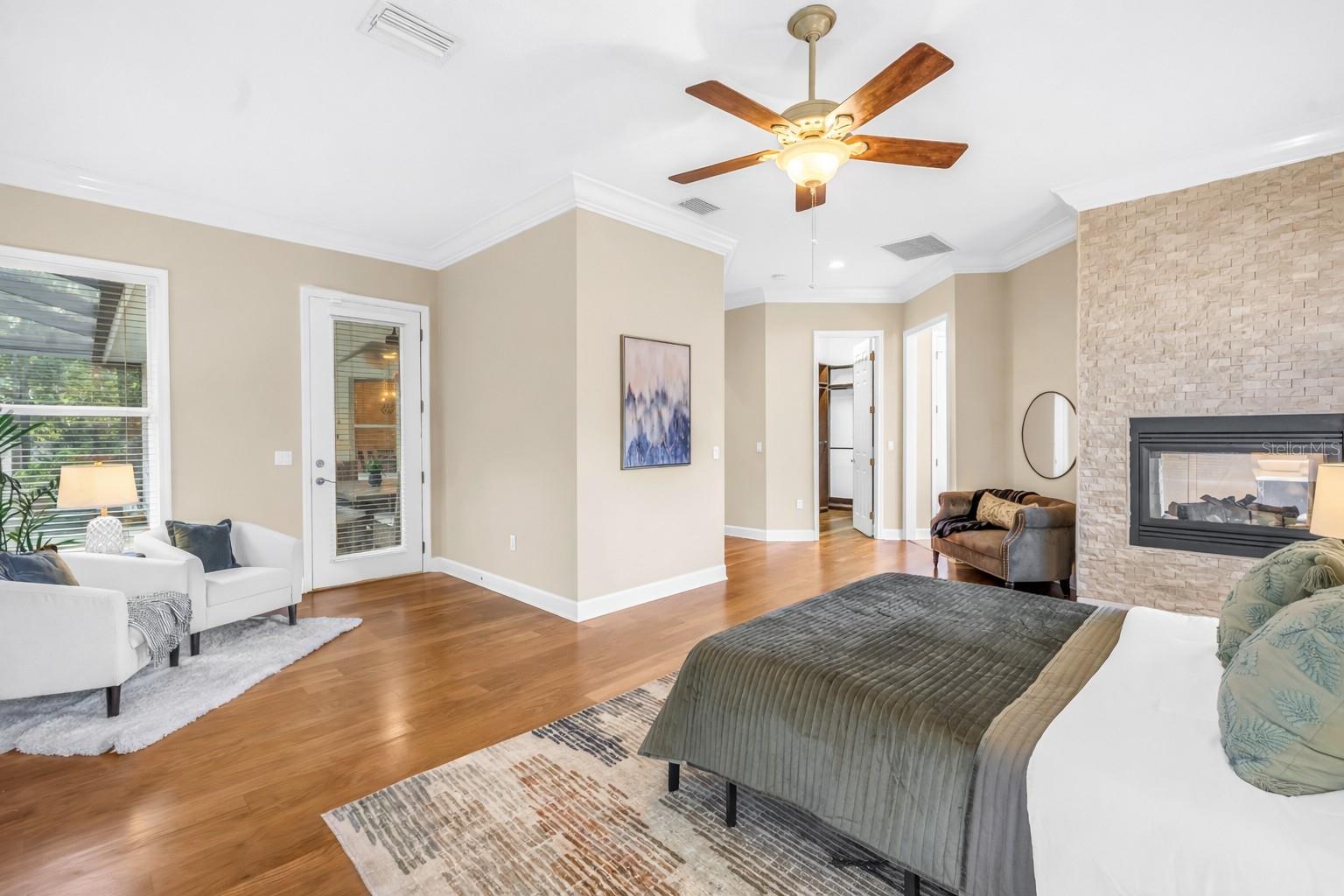 Image 34 of 77 For 10403 Carroll Cove Place