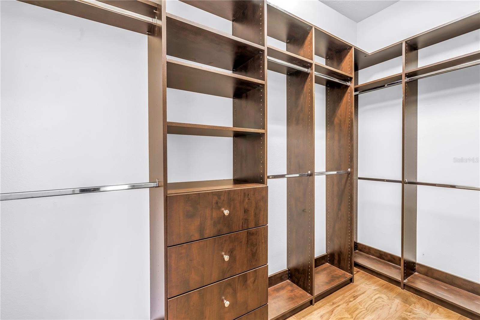 Image 35 of 77 For 10403 Carroll Cove Place