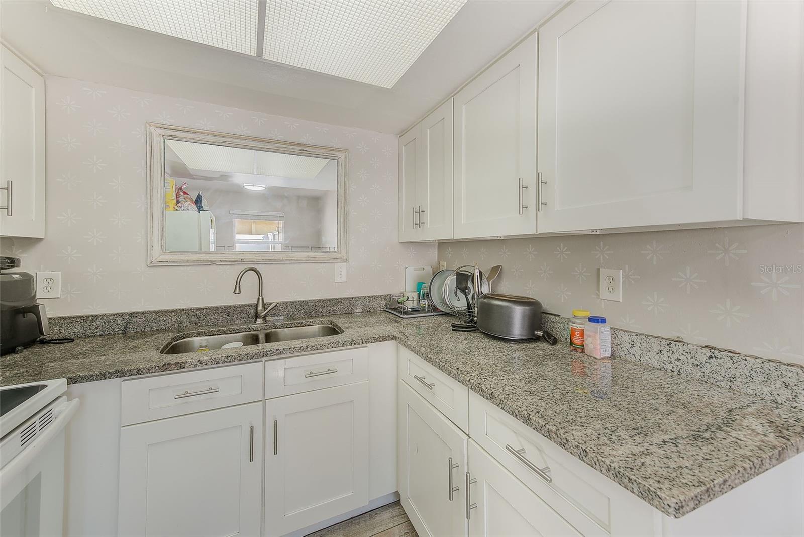 Image 37 of 49 For 969 2nd Avenue Ne