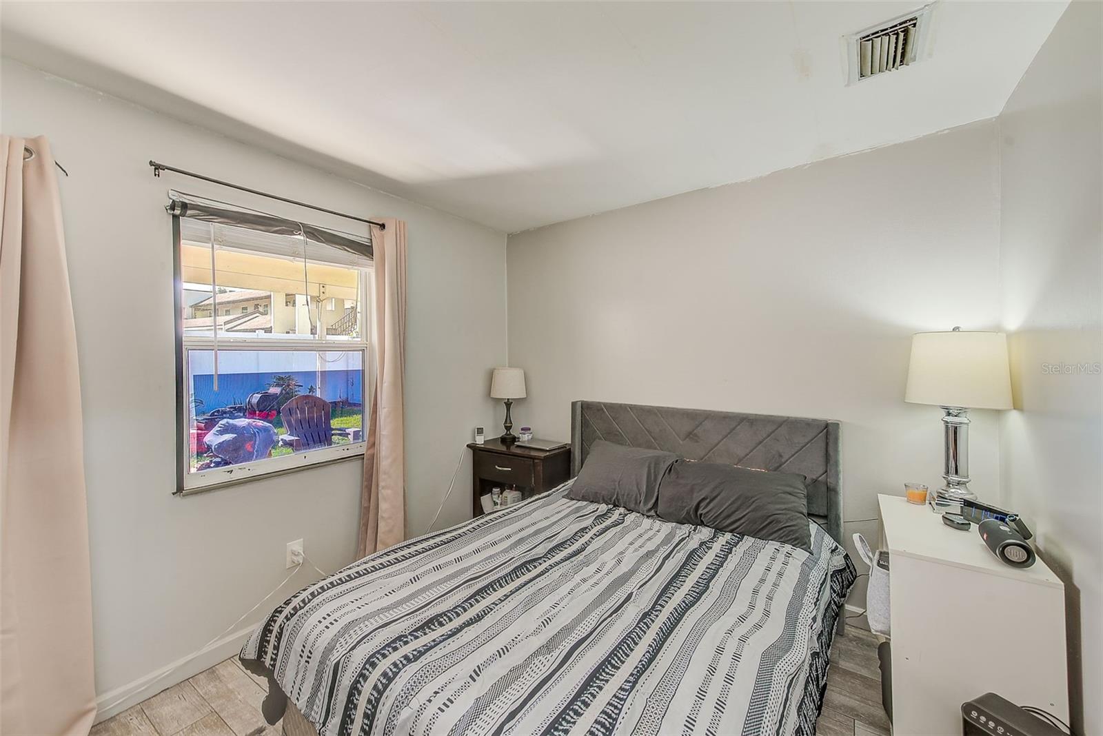 Image 42 of 49 For 969 2nd Avenue Ne