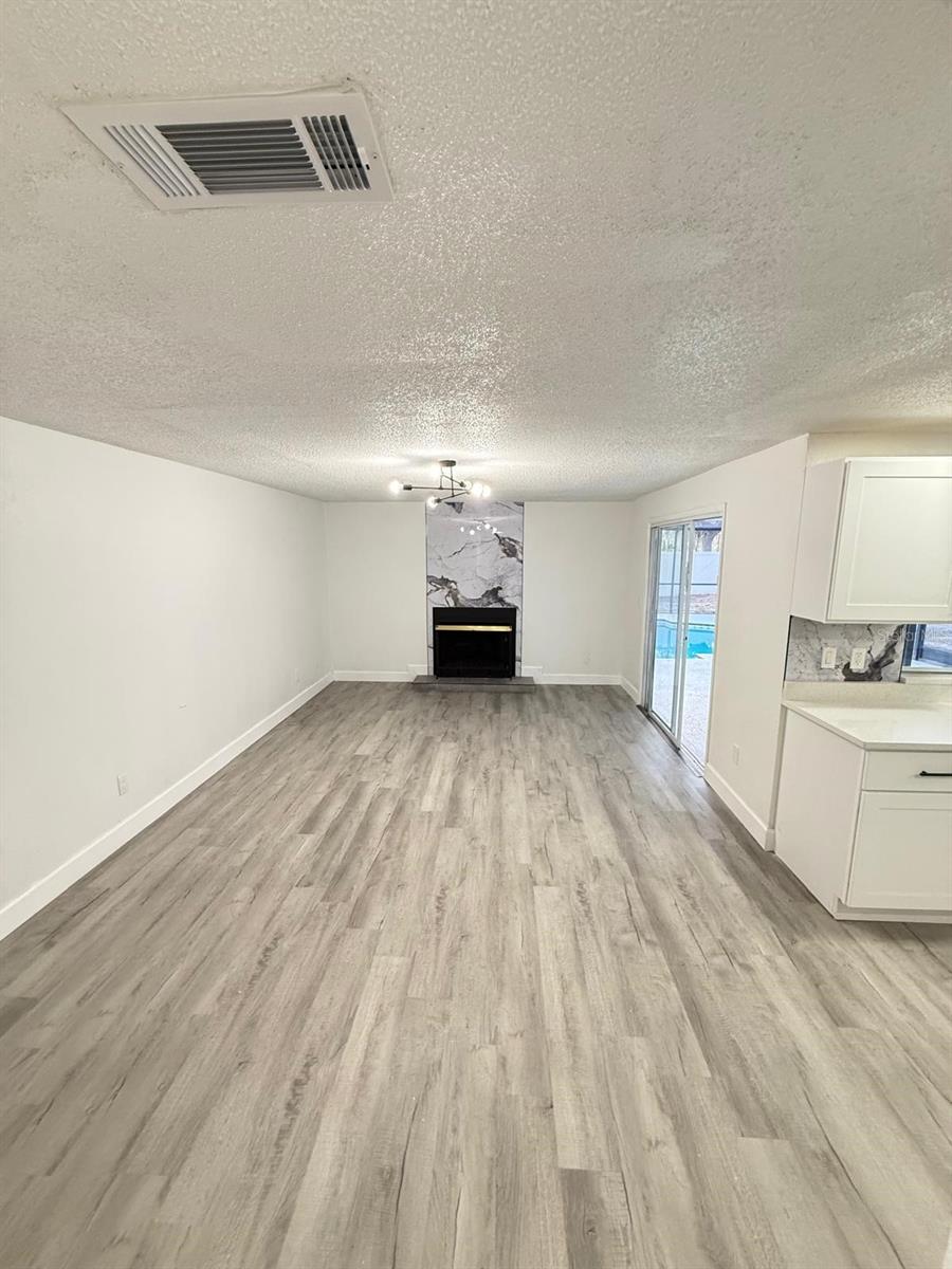 Listing photo id 23 for 4107 Denage Court