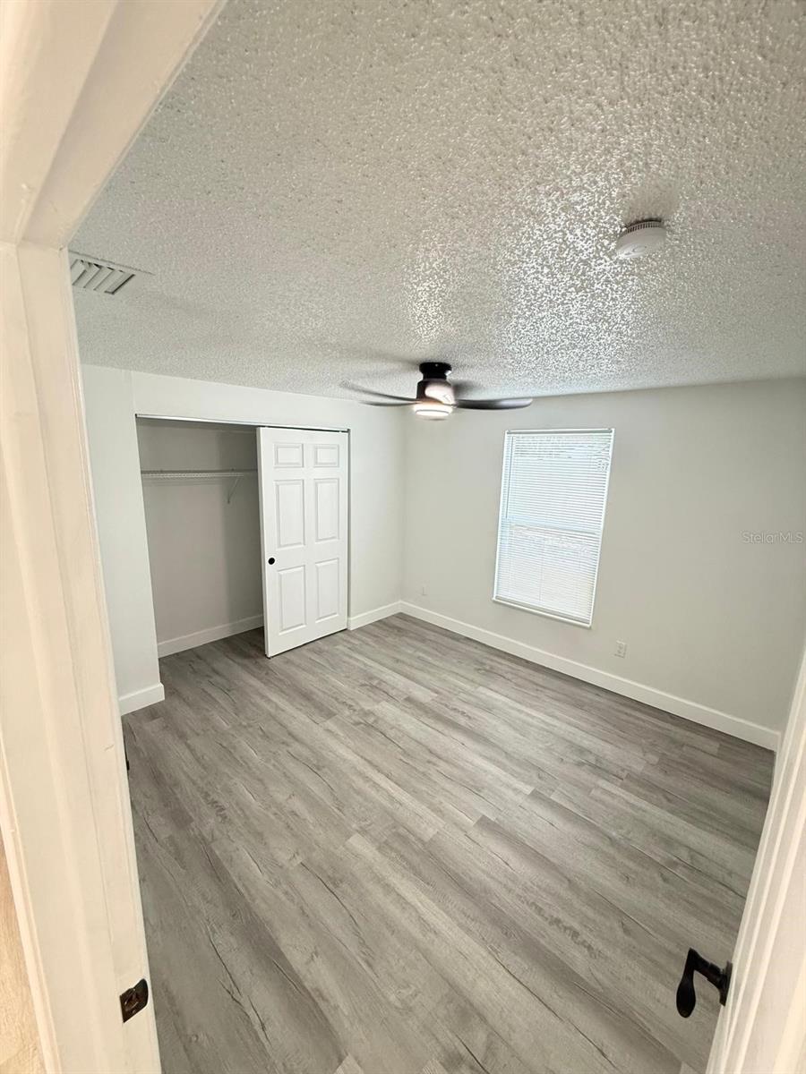 Listing photo id 31 for 4107 Denage Court