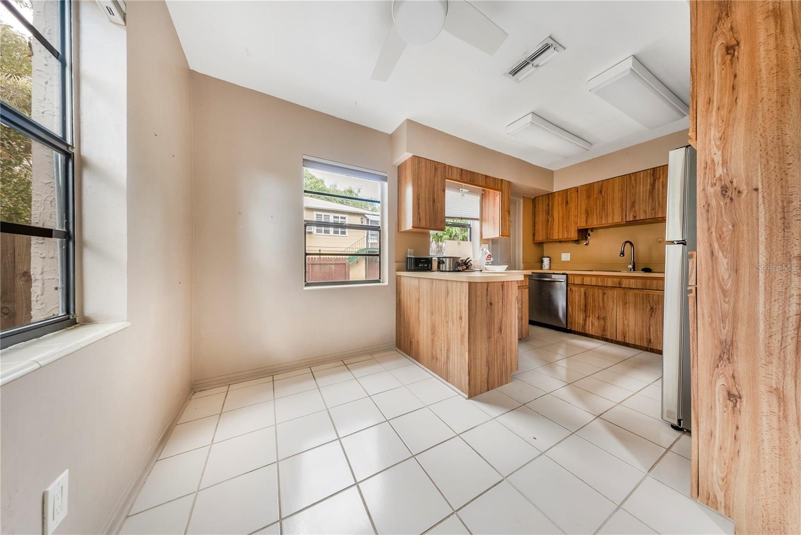 Image 13 of 65 For 517 41st Avenue S