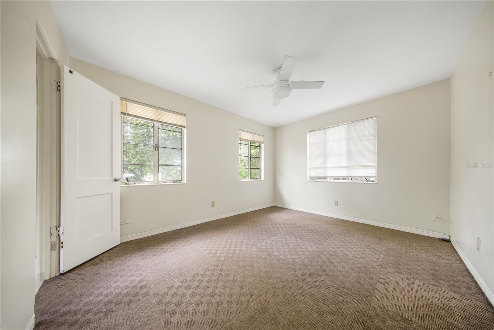 Image 28 of 65 For 517 41st Avenue S