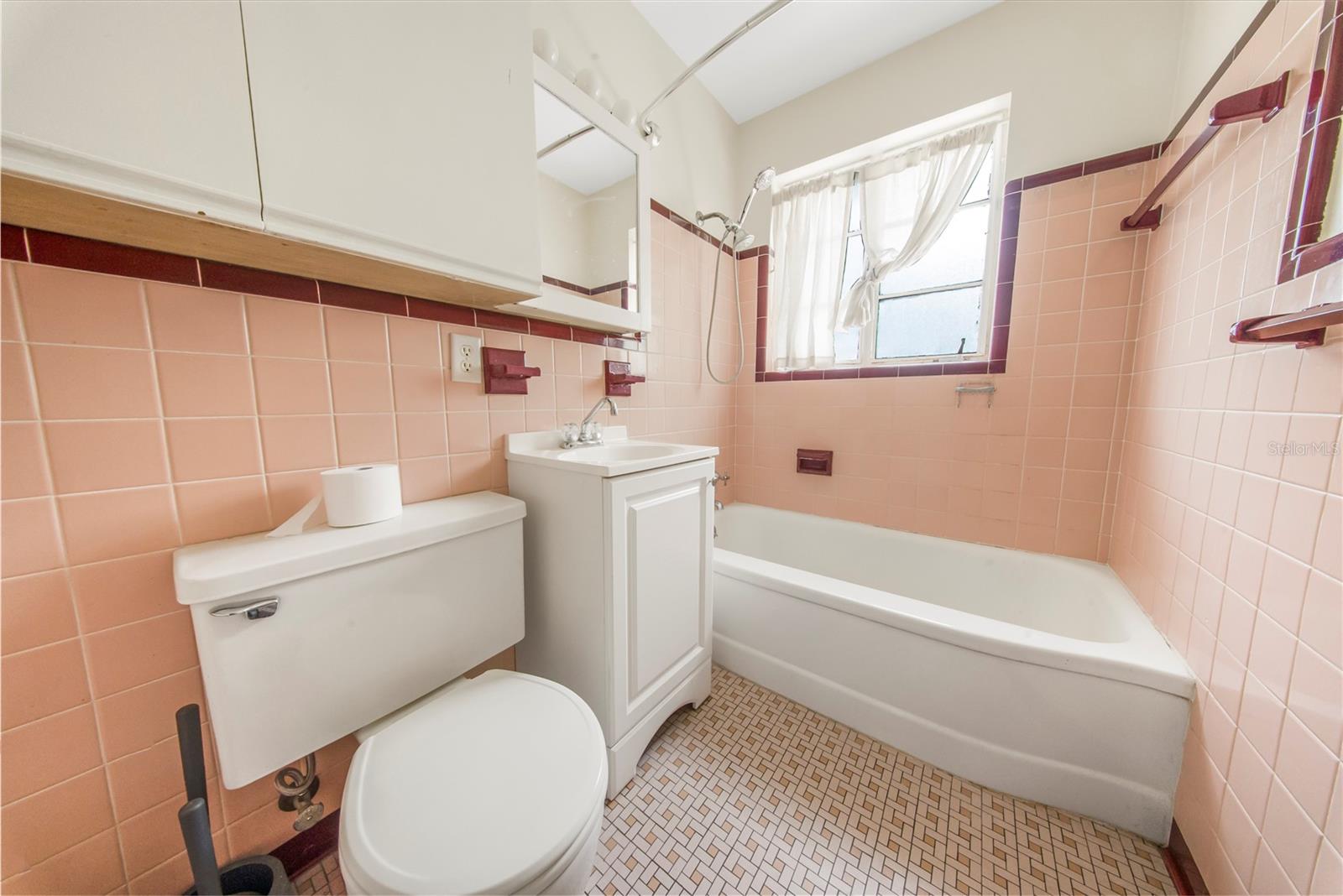 Image 29 of 65 For 517 41st Avenue S