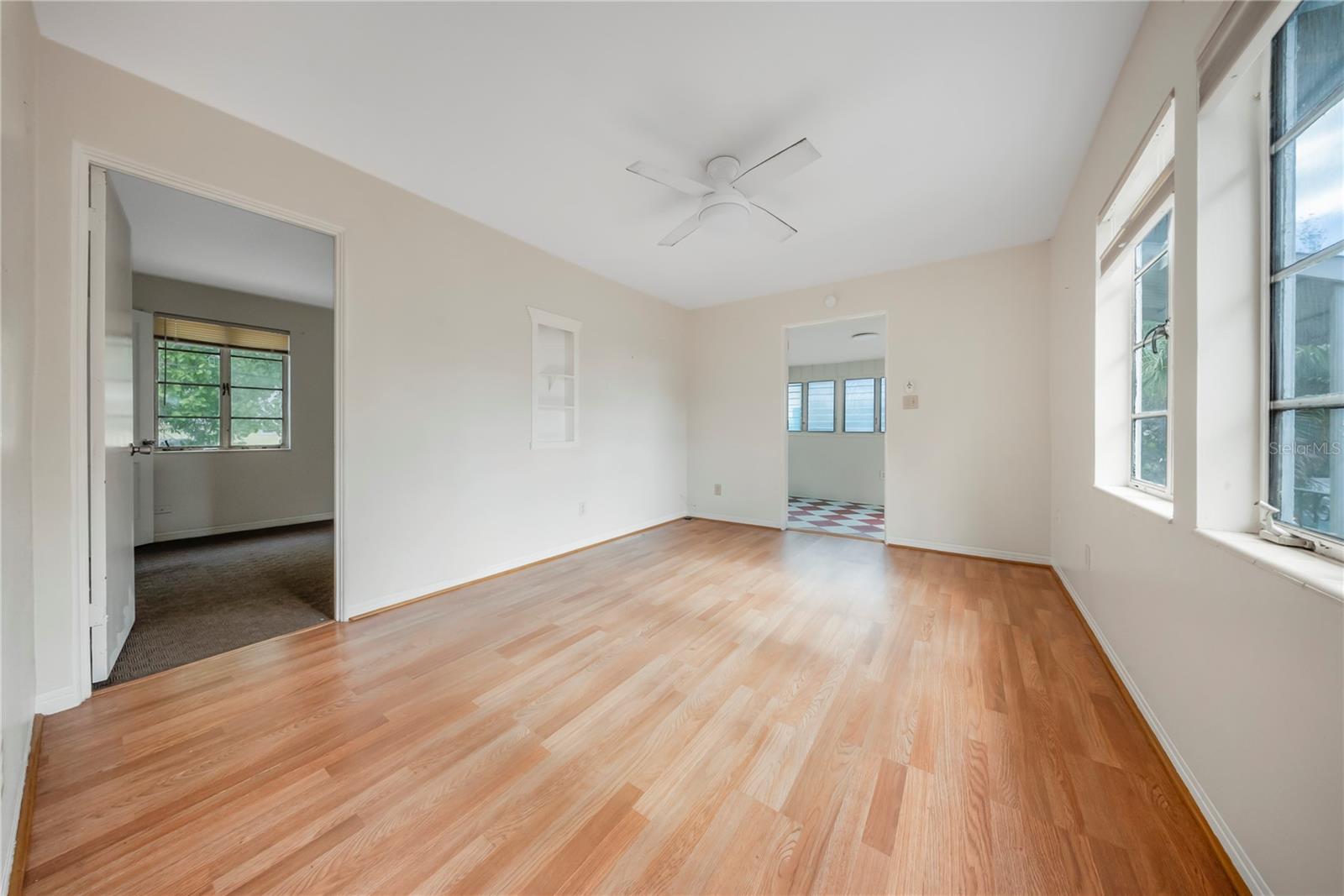 Image 38 of 65 For 517 41st Avenue S