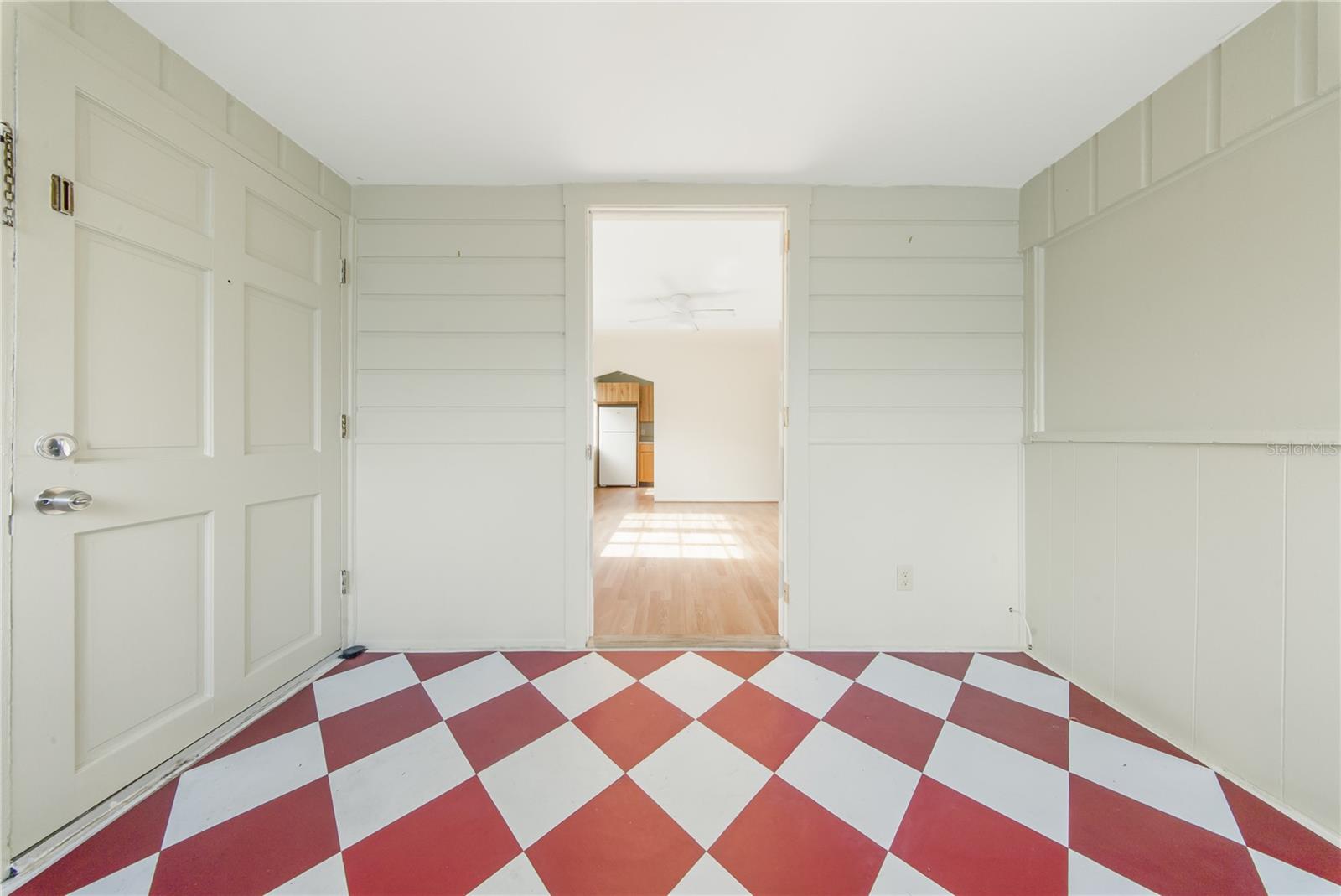 Image 53 of 65 For 517 41st Avenue S