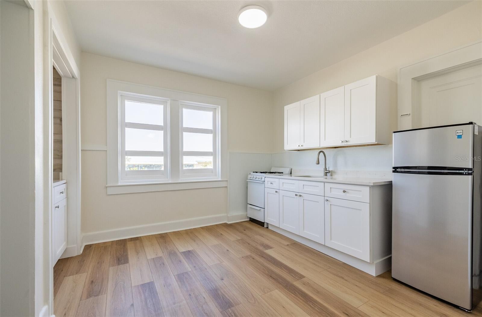 Image 10 of 27 For 218 Pinellas Avenue