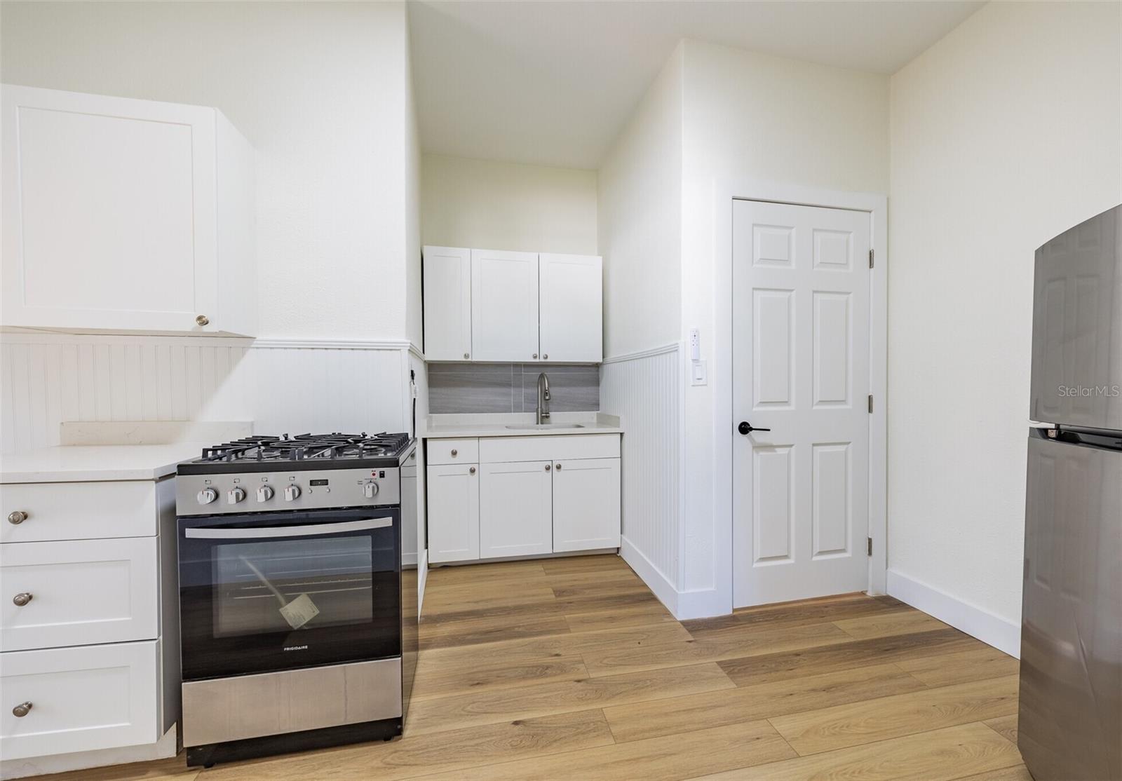 Image 25 of 27 For 218 Pinellas Avenue