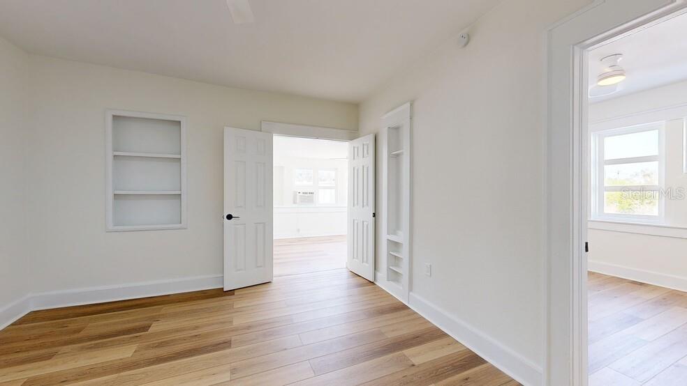 Image 3 of 27 For 218 Pinellas Avenue