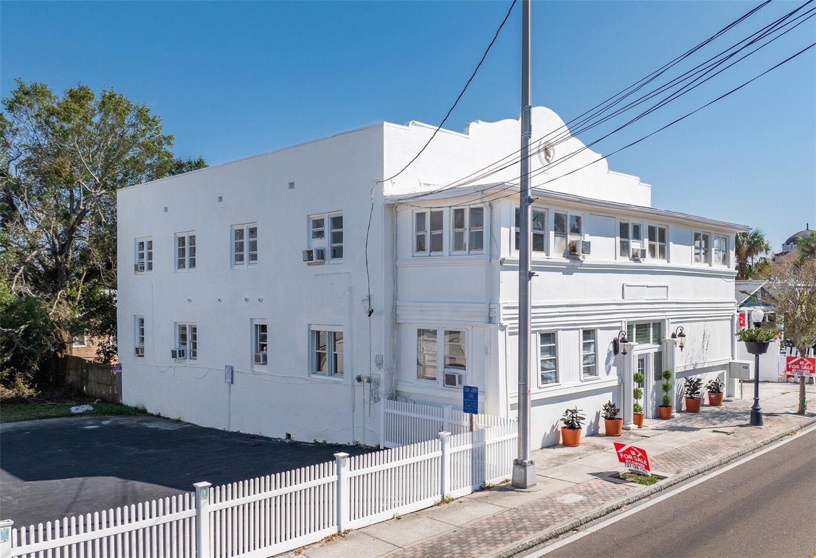 Image 5 of 27 For 218 Pinellas Avenue