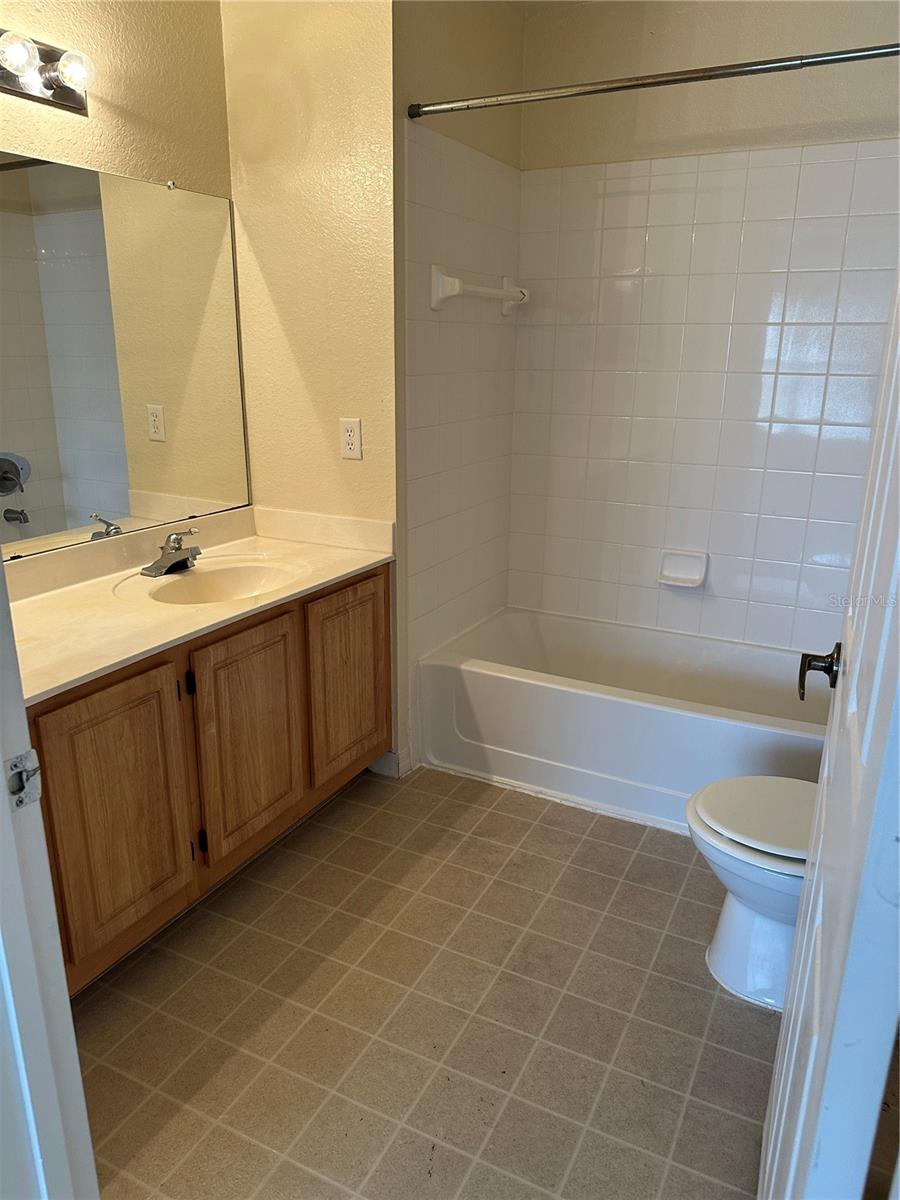 Image 12 of 13 For 4009 Venetian Bay Drive 102