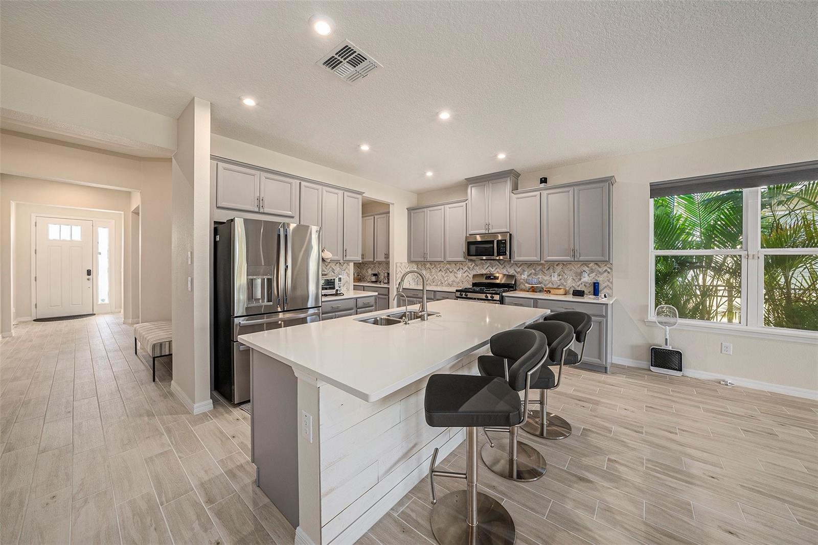 Image 11 of 41 For 33410 Castaway Loop